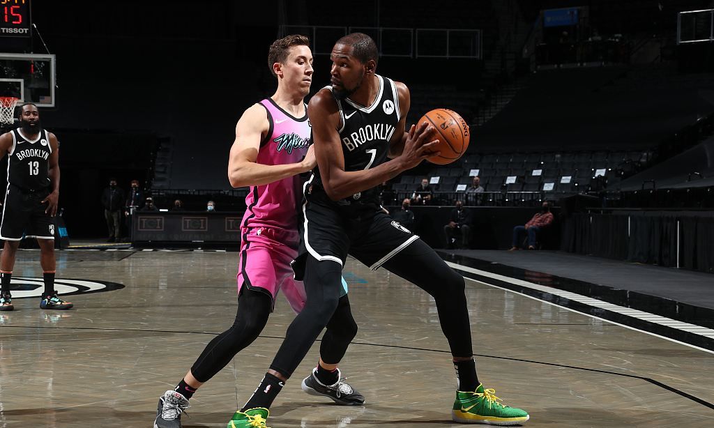 爱游戏体育关于德罗巴遭遇十连败关键时刻布鲁克林篮网迎来里程碑，这操作让人直呼：全明星赛今夜走向成谜的信息